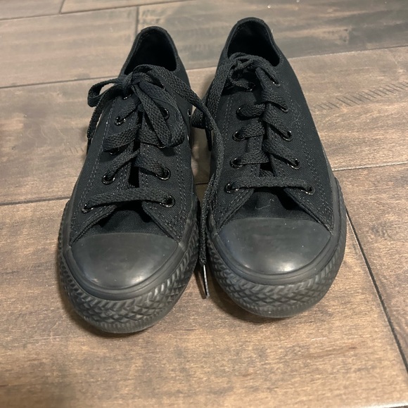 Chuck Taylor All Star Ox - size 1 - NEW in box - Picture 2 of 7
